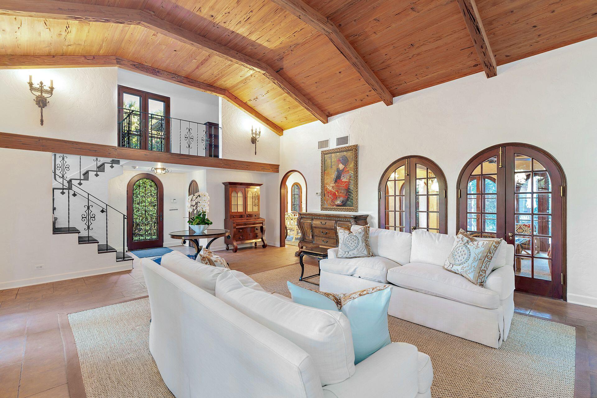 Image about 424 Brazilian Avenue, Palm Beach