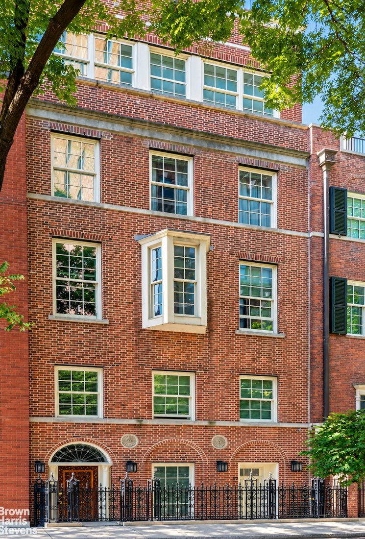 Image about 6 SUTTON SQUARE