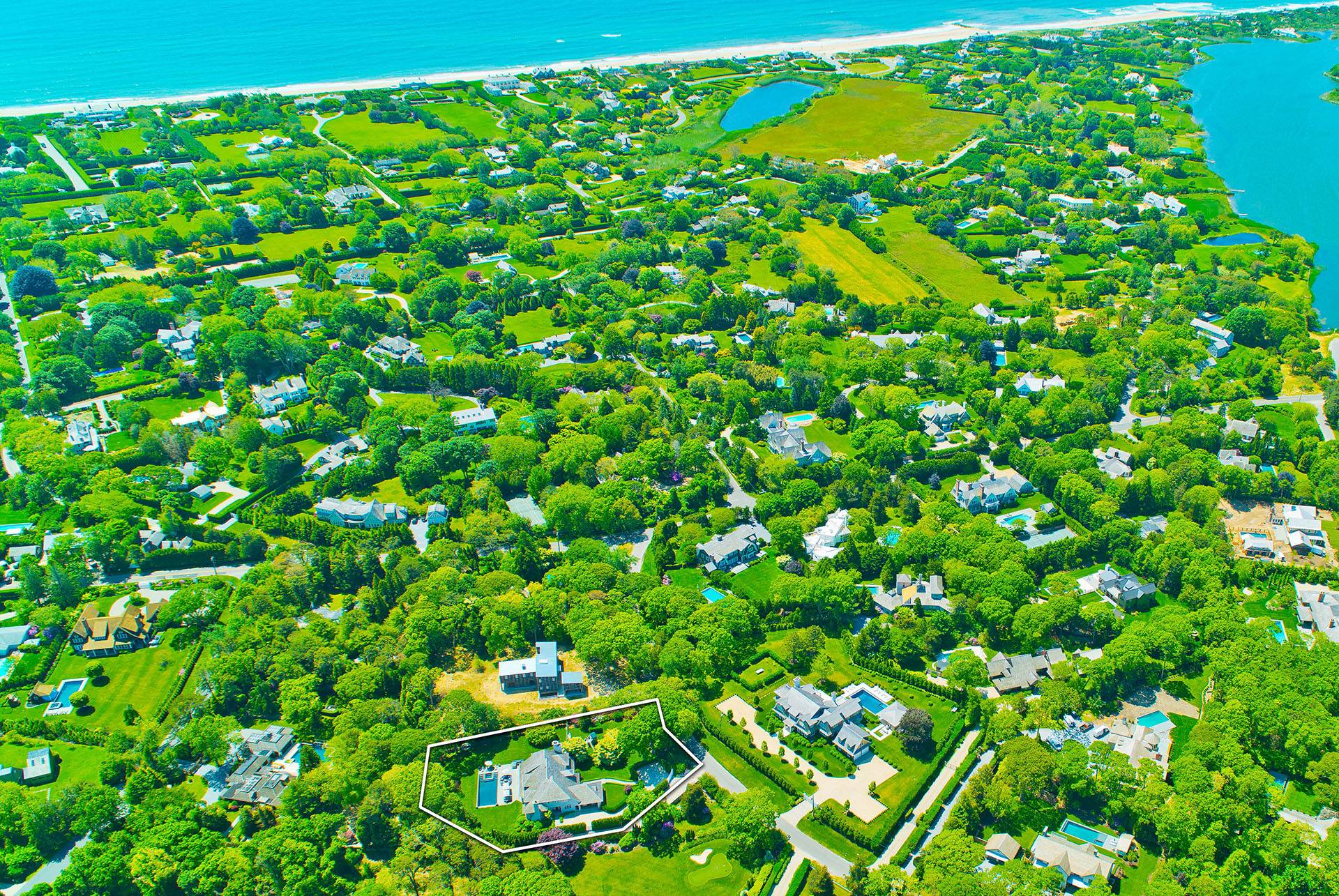 Image about EAST HAMPTON ESTATE AREA
