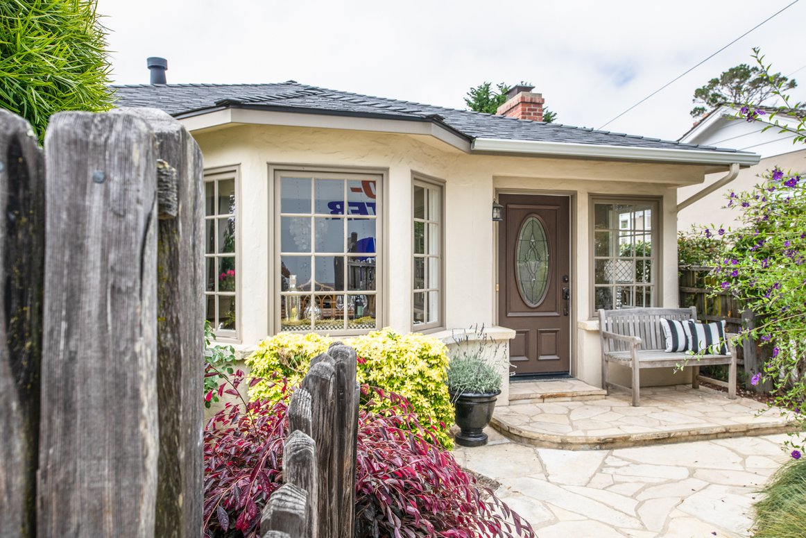 Lobos 3SW 1st Ave, CarmelbytheSea, CA 93921 SOLD List Price 1,495,000 MLS ML81764092