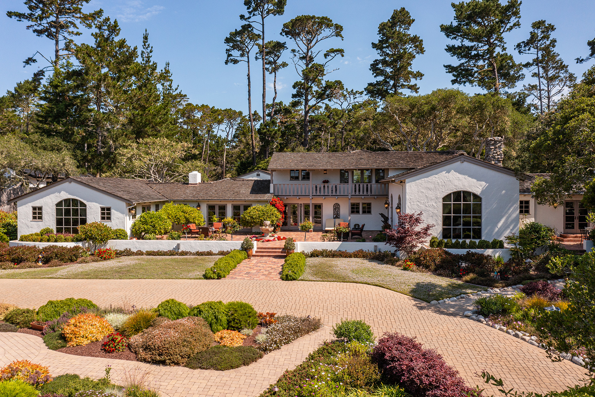 Real Estate Listings (Carmel Realty Company)