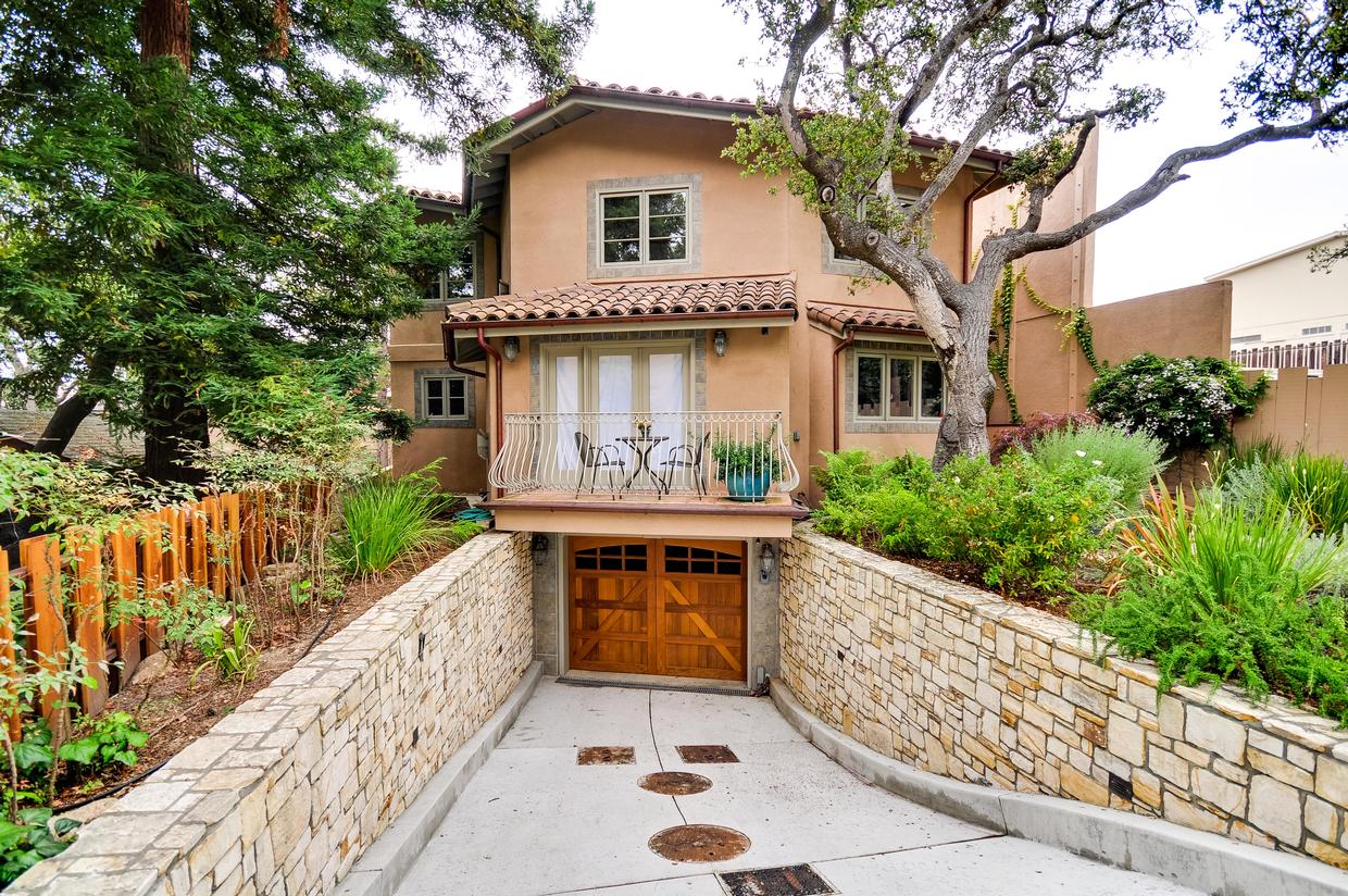 CarmelbytheSea Long Term Rental Detail Two Bed / Two Bath