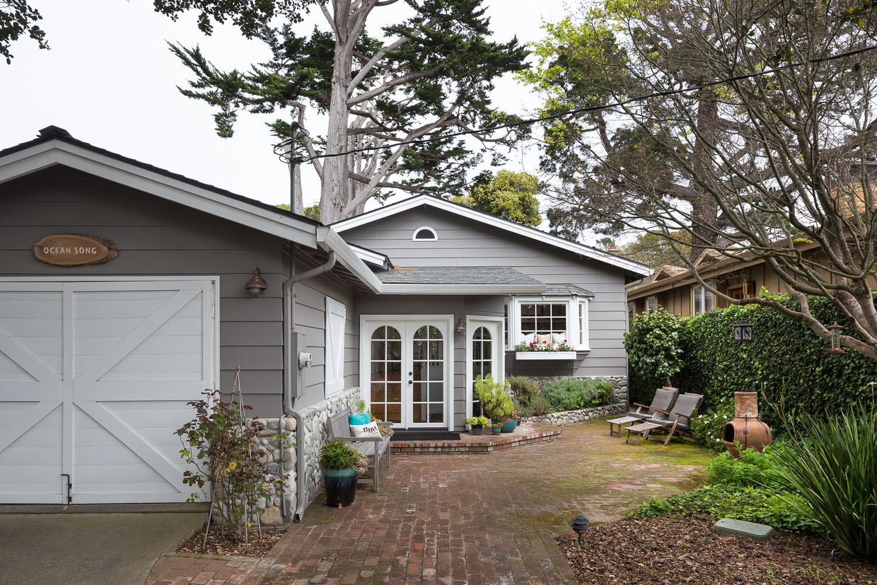 CarmelbytheSea Long Term Rental Detail Three Bed / Two Bath (Property ID2428) Rented