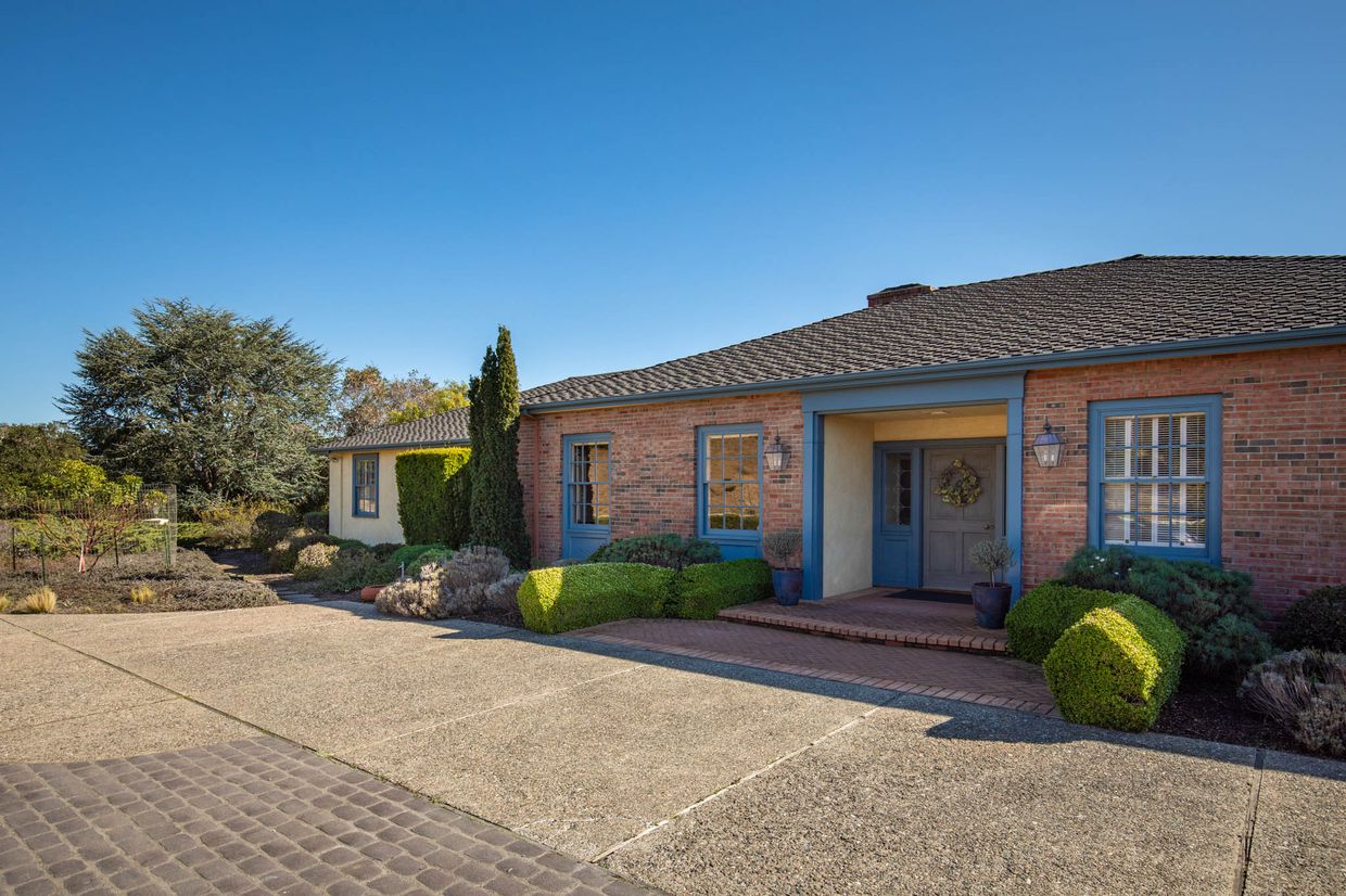 Carmel Valley Long Term Rental Detail Three Bed / Five Bath 7,500.