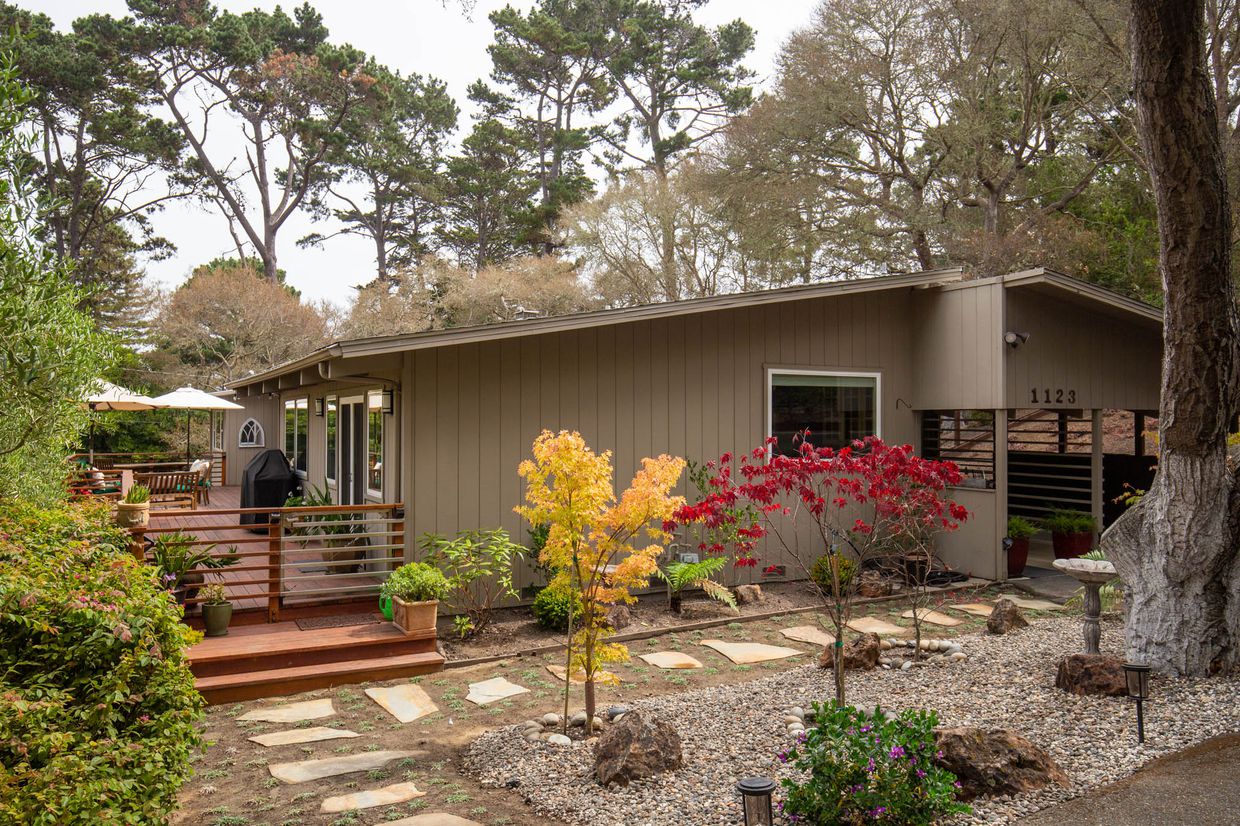 Monterey Long Term Rental Detail Four Bed / Three Full & One Half