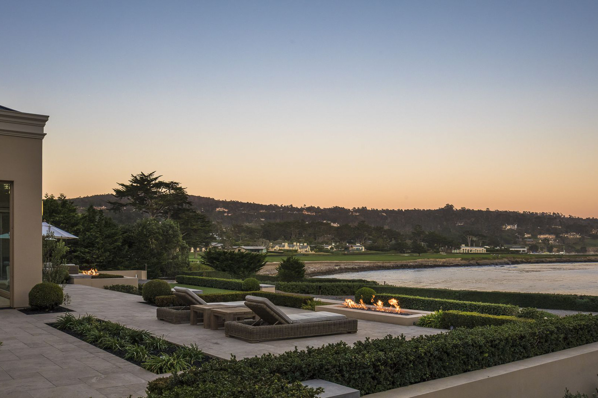 Chris Pryor Properties Representing the best properties from Pebble Beach to the Preserve.